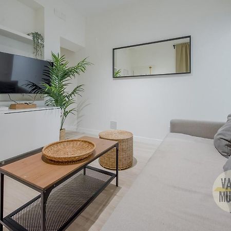 Nuevo Apt De 7 Pax En El Corazon De Malasana Madrid Bagian luar foto